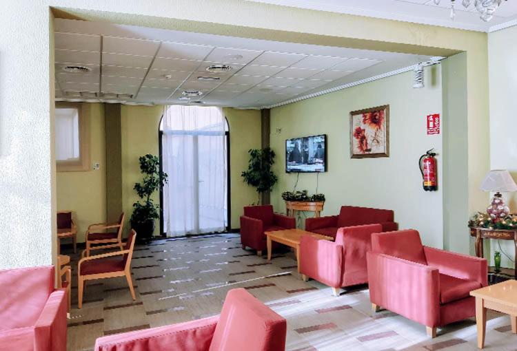 Hostal Plaza Mayor Torrejon de Ardoz Exterior photo